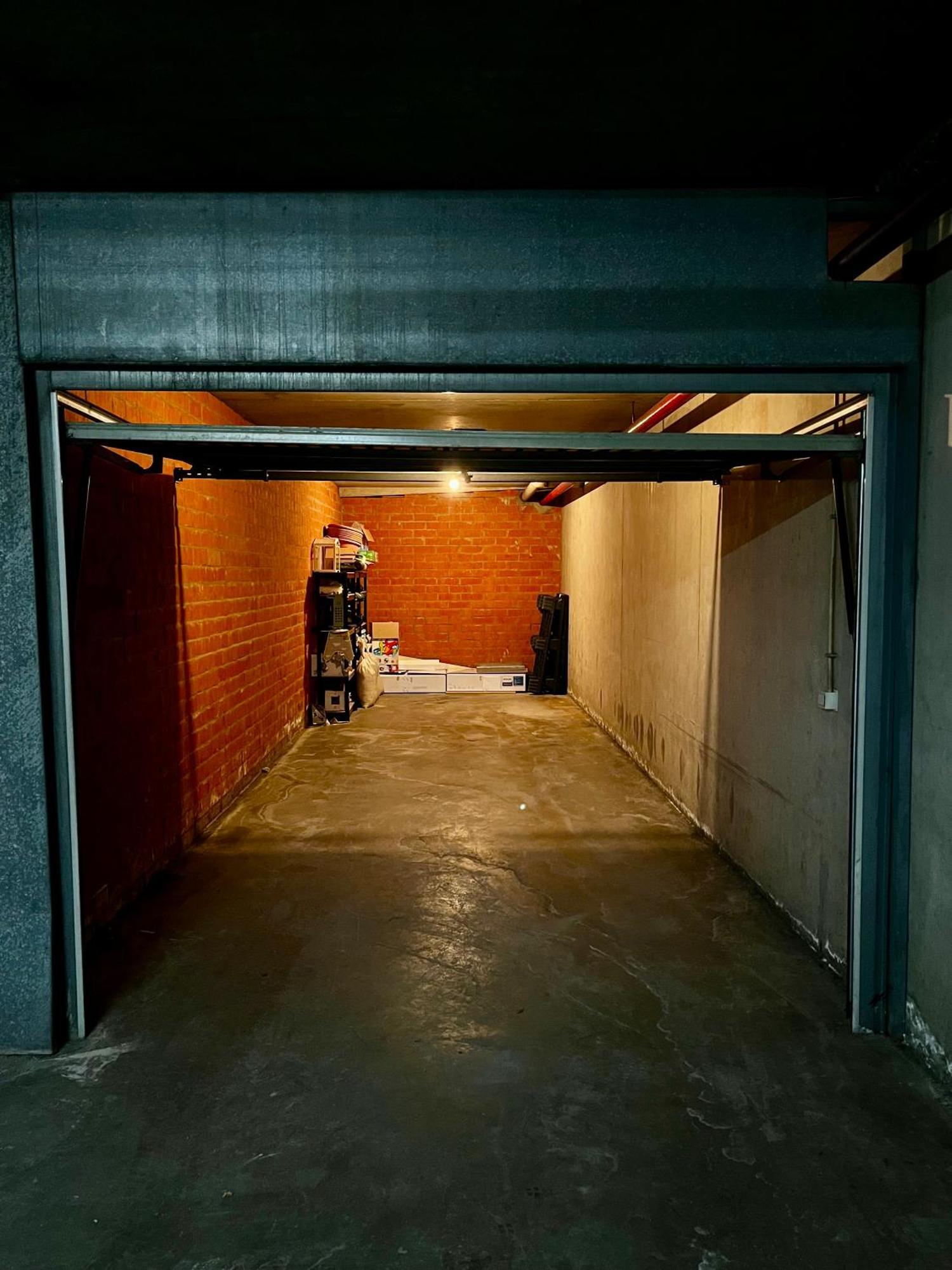 Big Apartment With Parking In Antwerp Exterior photo