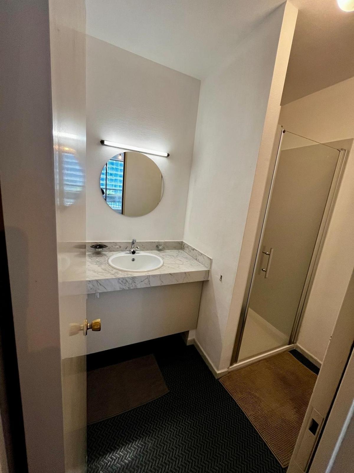 Big Apartment With Parking In Antwerp Exterior photo